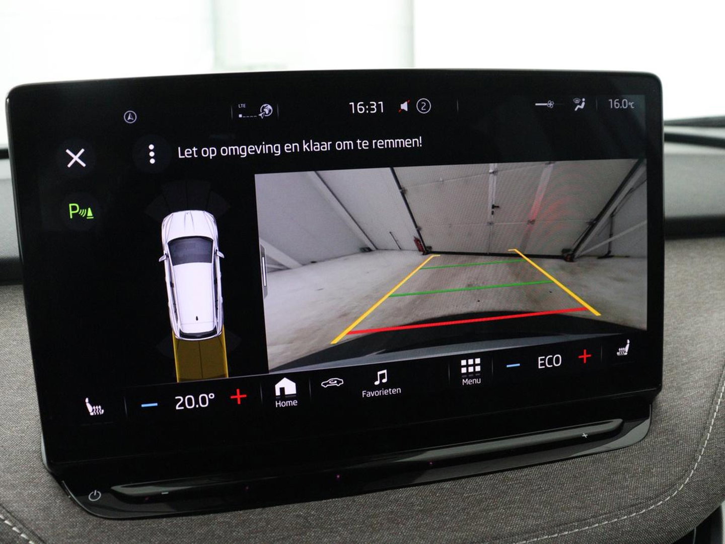 Škoda Enyaq iV 60 | SOH 91% | Trekhaak | Stoelverwarming | Camera | Sportstuur | Carplay | Navigatie | Cruise control | Full LED | Half leder | DAB | Parkeerhulp | Sfeerverlichting | Climate control