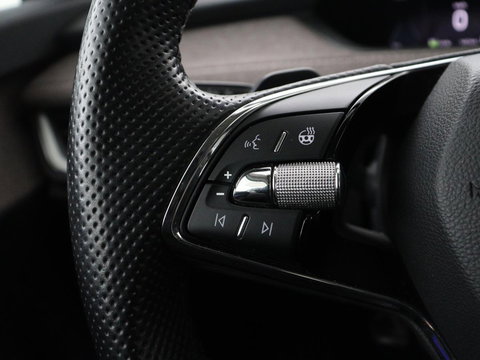 Škoda Enyaq iV 60 | SOH 91% | Trekhaak | Stoelverwarming | Camera | Sportstuur | Carplay | Navigatie | Cruise control | Full LED | Half leder | DAB | Parkeerhulp | Sfeerverlichting | Climate control