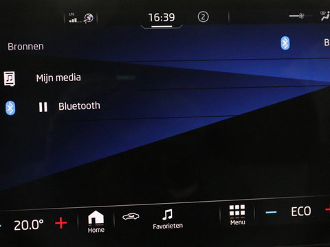 Škoda Enyaq iV 60 | SOH 91% | Trekhaak | Stoelverwarming | Camera | Sportstuur | Carplay | Navigatie | Cruise control | Full LED | Half leder | DAB | Parkeerhulp | Sfeerverlichting | Climate control