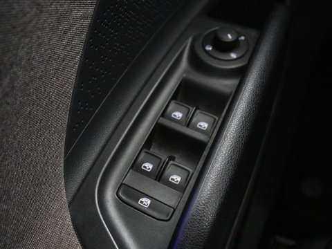 Škoda Enyaq iV 60 | SOH 91% | Trekhaak | Stoelverwarming | Camera | Sportstuur | Carplay | Navigatie | Cruise control | Full LED | Half leder | DAB | Parkeerhulp | Sfeerverlichting | Climate control