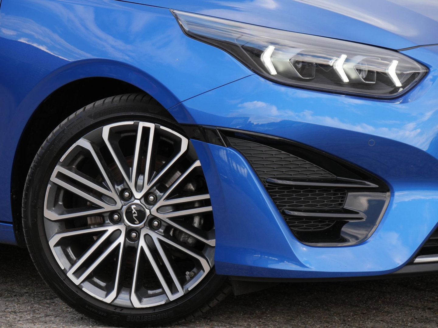 Kia Ceed Sportswagon 1.5T-GDi GT-PLUSLINE/ PANORAMADAK/ ELEKT. KLEP/ 18INCH VELGEN