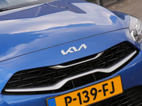 Kia Ceed Sportswagon 1.5T-GDi GT-PLUSLINE/ PANORAMADAK/ ELEKT. KLEP/ 18INCH VELGEN