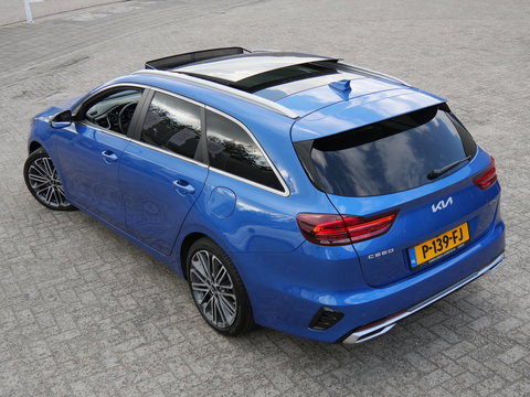 Kia Ceed Sportswagon 1.5T-GDi GT-PLUSLINE/ PANORAMADAK/ ELEKT. KLEP/ 18INCH VELGEN