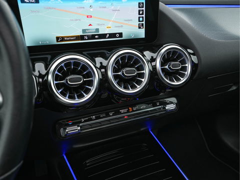 Mercedes-Benz EQA 250 Business Solution Luxury 67 kWh [ 3-Fase ] (SOH-94%) (INCL-BTW) *PANO | LEATHER | WIDESCREEN-COCKPIT | FULL-LED | BLINDSPOT | AMBIENT-LIGHT | CAMERA | NAVI-FULLMAP | DAB+ | COMFORT-SEATS | ECC | SHIFTPADDLES | CRUISE | HEATED-SEATS | ...