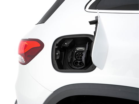 Mercedes-Benz EQA 250 Business Solution Luxury 67 kWh [ 3-Fase ] (SOH-94%) (INCL-BTW) *PANO | LEATHER | WIDESCREEN-COCKPIT | FULL-LED | BLINDSPOT | AMBIENT-LIGHT | CAMERA | NAVI-FULLMAP | DAB+ | COMFORT-SEATS | ECC | SHIFTPADDLES | CRUISE | HEATED-SEATS | ...