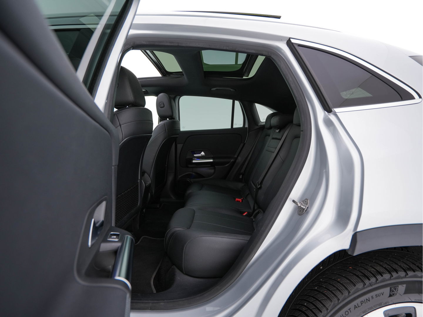 Mercedes-Benz EQA 250 Business Solution Luxury 67 kWh [ 3-Fase ] (SOH-94%) (INCL-BTW) *PANO | LEATHER | WIDESCREEN-COCKPIT | FULL-LED | BLINDSPOT | AMBIENT-LIGHT | CAMERA | NAVI-FULLMAP | DAB+ | COMFORT-SEATS | ECC | SHIFTPADDLES | CRUISE | HEATED-SEATS | ...