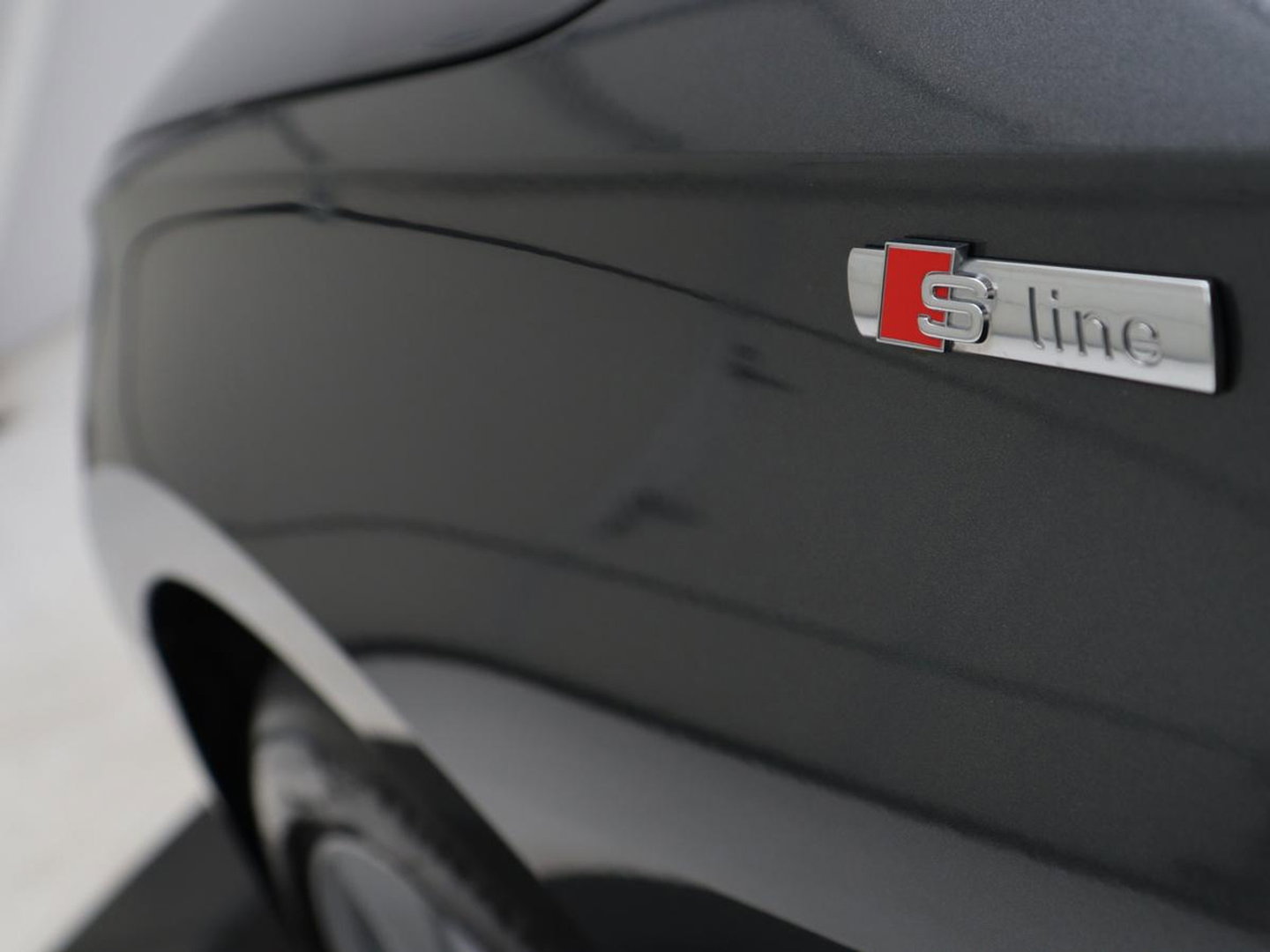 Audi A3 30 TFSI S edition | Sportstoelen | Carplay | Virtual Cockpit | Half leder | Climate control | Full LED | Cruise control | Parkeerhulp | Audi Sound | Getint glas