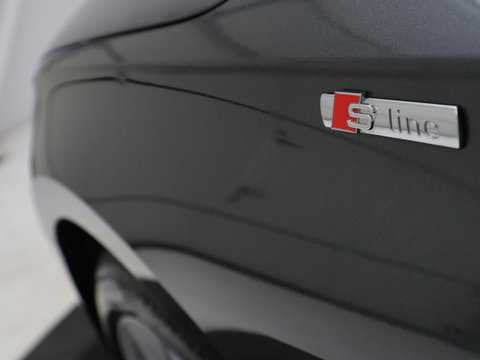 Audi A3 30 TFSI S edition | Sportstoelen | Carplay | Virtual Cockpit | Half leder | Climate control | Full LED | Cruise control | Parkeerhulp | Audi Sound | Getint glas