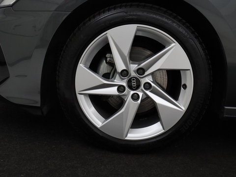 Audi A3 30 TFSI S edition | Sportstoelen | Carplay | Virtual Cockpit | Half leder | Climate control | Full LED | Cruise control | Parkeerhulp | Audi Sound | Getint glas