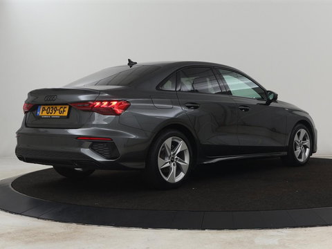 Audi A3 30 TFSI S edition | Sportstoelen | Carplay | Virtual Cockpit | Half leder | Climate control | Full LED | Cruise control | Parkeerhulp | Audi Sound | Getint glas
