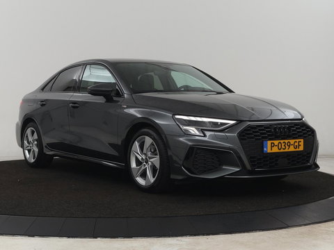Audi A3 30 TFSI S edition | Sportstoelen | Carplay | Virtual Cockpit | Half leder | Climate control | Full LED | Cruise control | Parkeerhulp | Audi Sound | Getint glas