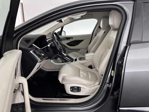 Jaguar I-PACE EV400 First Edition 90 kWh *PANO | LEATHER | MATRIX-LED | MERIDIAN | TOPVIEW | BLINDSPOT | MEMORY-PACK | DIGI-COCKPIT | KEYLESS | HEAD-UP | NAVI-FULLMAP | HEATED-SPORTSEATS | DAB+ | AMBIENTLIGHT | TOWBAR | 20"ALU*