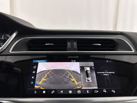 Jaguar I-PACE EV400 First Edition 90 kWh *PANO | LEATHER | MATRIX-LED | MERIDIAN | TOPVIEW | BLINDSPOT | MEMORY-PACK | DIGI-COCKPIT | KEYLESS | HEAD-UP | NAVI-FULLMAP | HEATED-SPORTSEATS | DAB+ | AMBIENTLIGHT | TOWBAR | 20"ALU*