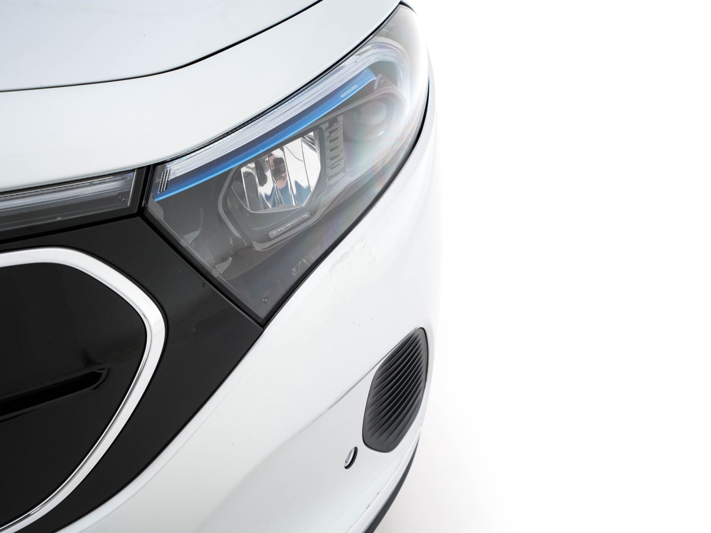 Mercedes-Benz EQA 250 Business Solution Luxury 67 kWh [ 3-Fase ] (SOH-94%) (INCL-BTW) *PANO | LEATHER | WIDESCREEN-COCKPIT | FULL-LED | BLINDSPOT | AMBIENT-LIGHT | CAMERA | NAVI-FULLMAP | DAB+ | COMFORT-SEATS | ECC | SHIFTPADDLES | CRUISE | HEATED-SEATS | ...