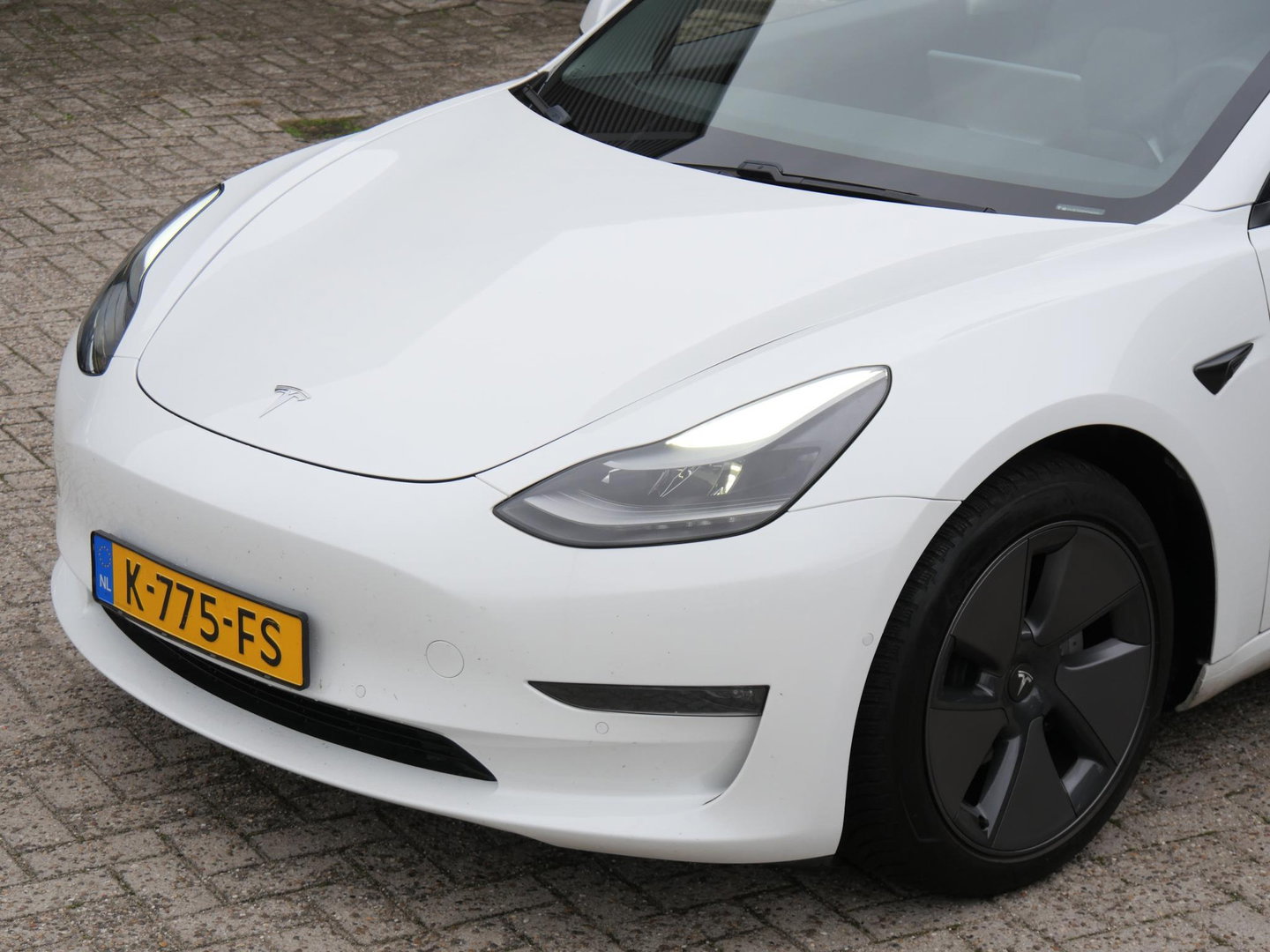 Tesla Model 3 LONG RANGE AWD 75kWh/ NIEUW MODEL/ SOH 93%/ ELEKT. ACHTERKLEP/ WARMTEPOMP