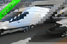 Mercedes-Benz Sprinter - 317 CDI L2H2 RWD 3500 kg trekhaak, MBUX met camera, Comfort stoel, Etc.