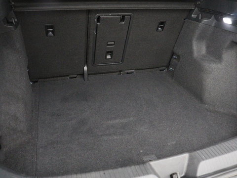 Volkswagen ID.4 First 77 kWh | SOH 90% | Stoel & stuurverwarming | Adaptive cruise | Camera | Carplay | Half leder | Navigatie | 20'' | Full LED | Keyless | Climate control | Sfeerverlichting