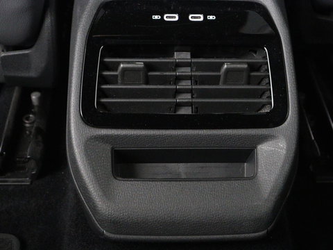 Volkswagen ID.4 First 77 kWh | SOH 90% | Stoel & stuurverwarming | Adaptive cruise | Camera | Carplay | Half leder | Navigatie | 20'' | Full LED | Keyless | Climate control | Sfeerverlichting