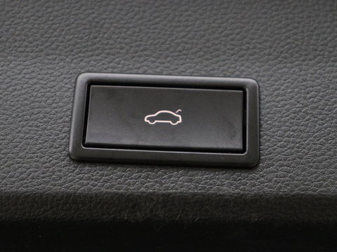 SEAT Ateca 1.5 TSI FR Intens | Panoramadak | Trekhaak | Stoelverwarming | 360 Camera | Adaptive cruise | Alcantara | Beats Audio | Virtual Cockpit | Carplay | Full LED | Keyless | Navigatie