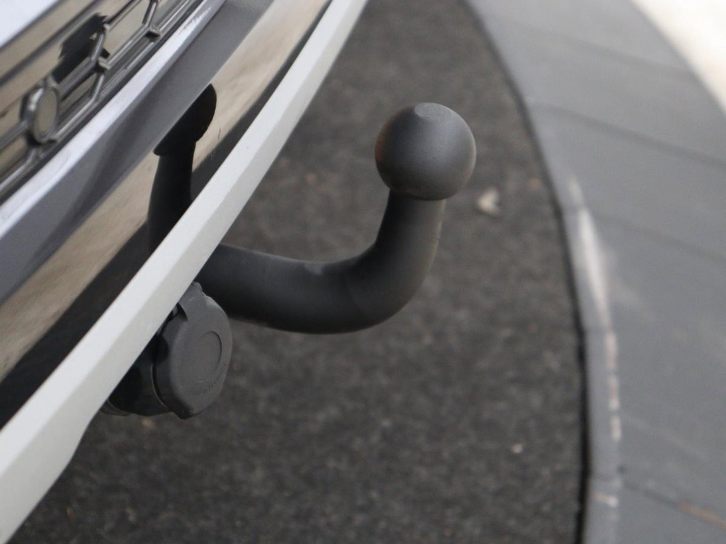 SEAT Ateca 1.5 TSI FR Intens | Panoramadak | Trekhaak | Stoelverwarming | 360 Camera | Adaptive cruise | Alcantara | Beats Audio | Virtual Cockpit | Carplay | Full LED | Keyless | Navigatie