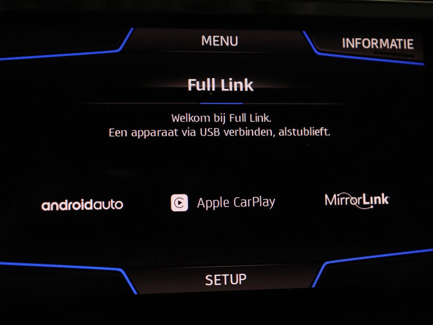 SEAT Ateca 1.5 TSI FR Intens | Panoramadak | Trekhaak | Stoelverwarming | 360 Camera | Adaptive cruise | Alcantara | Beats Audio | Virtual Cockpit | Carplay | Full LED | Keyless | Navigatie