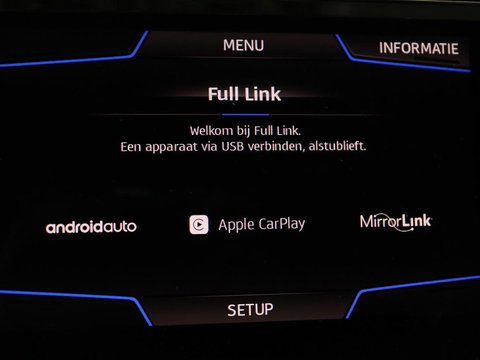 SEAT Ateca 1.5 TSI FR Intens | Panoramadak | Trekhaak | Stoelverwarming | 360 Camera | Adaptive cruise | Alcantara | Beats Audio | Virtual Cockpit | Carplay | Full LED | Keyless | Navigatie