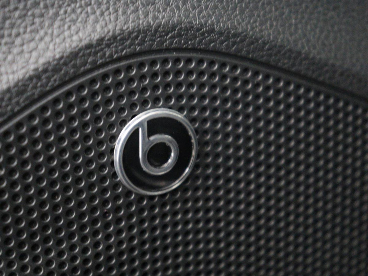 SEAT Ateca 1.5 TSI FR Intens | Panoramadak | Trekhaak | Stoelverwarming | 360 Camera | Adaptive cruise | Alcantara | Beats Audio | Virtual Cockpit | Carplay | Full LED | Keyless | Navigatie