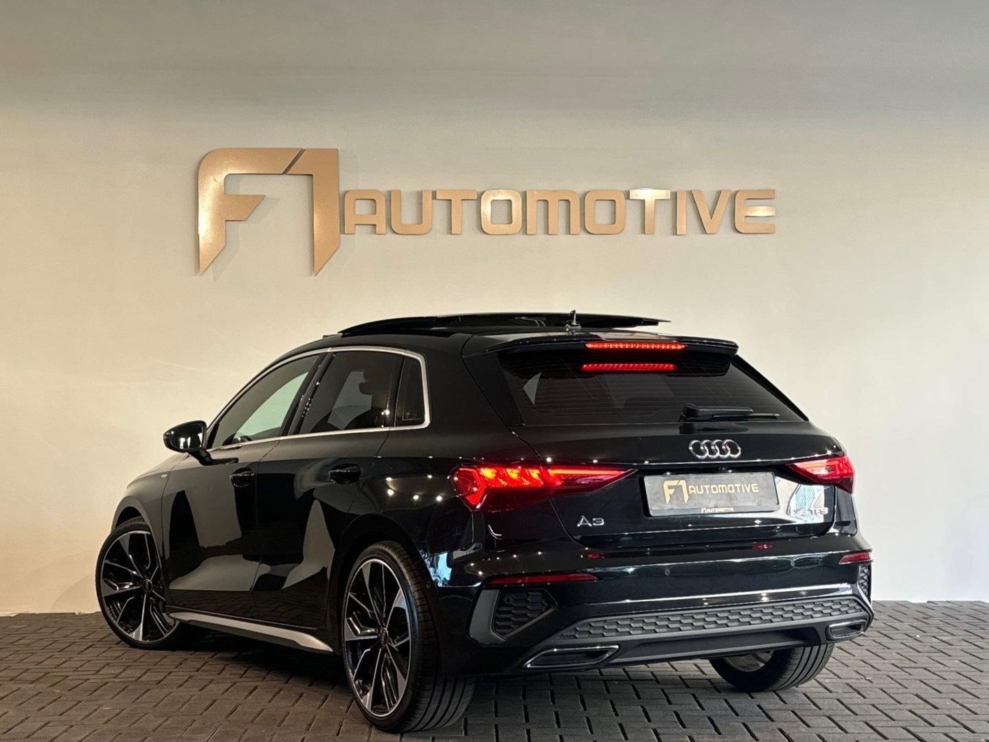 Audi A3 Sportback 35 TFSI S Line Pano|Matrix|Sfeer|Keyless