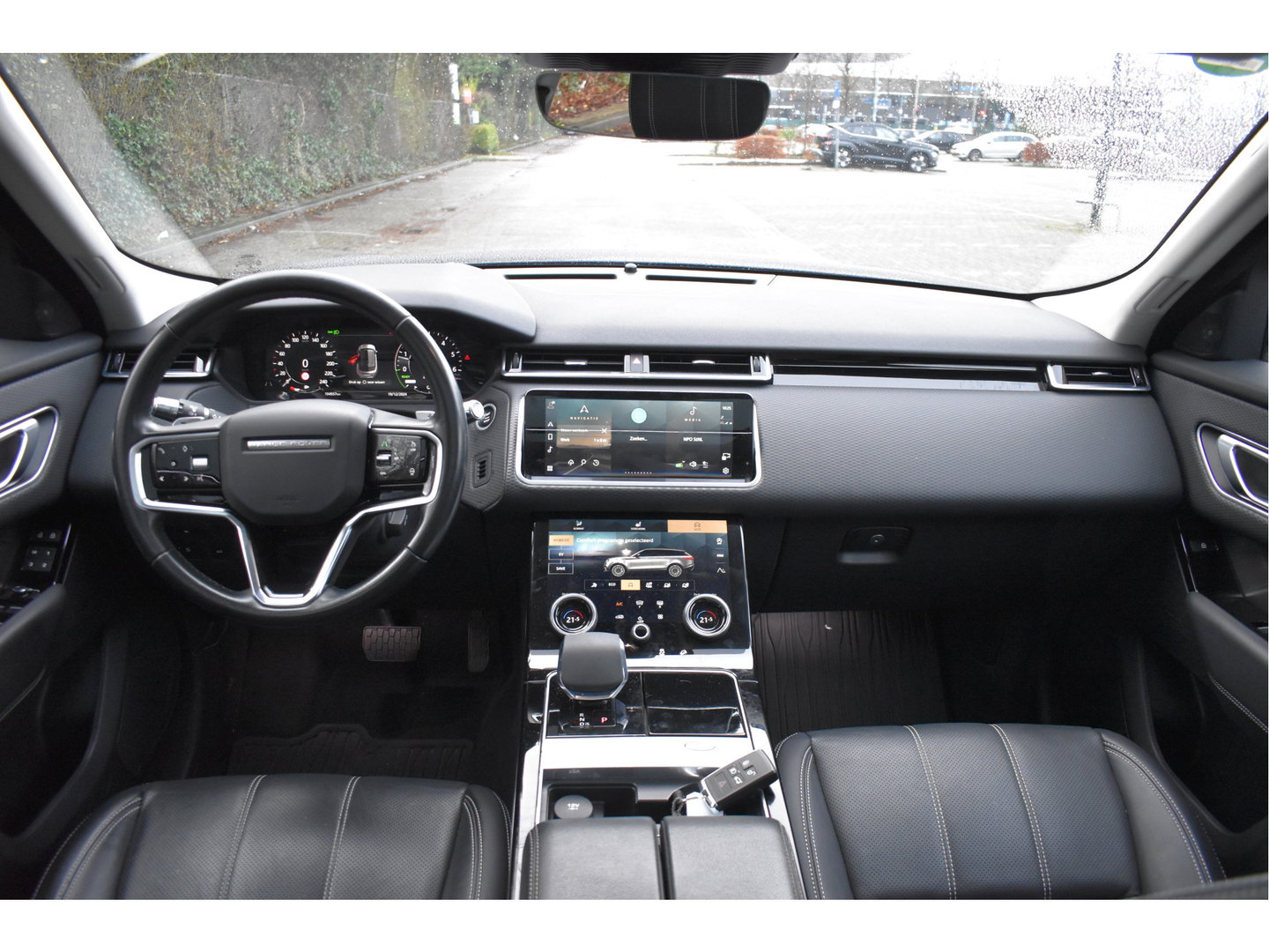 Land Rover Range Rover Velar 2.0 P400e 404pk | Open dak | Elekt.trekhaak | 360 gr. camera | Keyless | Elektr.stoelen Memory | Full LED