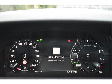 Land Rover Range Rover Velar 2.0 P400e 404pk | Open dak | Elekt.trekhaak | 360 gr. camera | Keyless | Elektr.stoelen Memory | Full LED