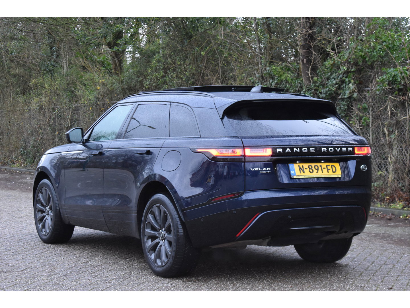 Land Rover Range Rover Velar 2.0 P400e 404pk | Open dak | Elekt.trekhaak | 360 gr. camera | Keyless | Elektr.stoelen Memory | Full LED