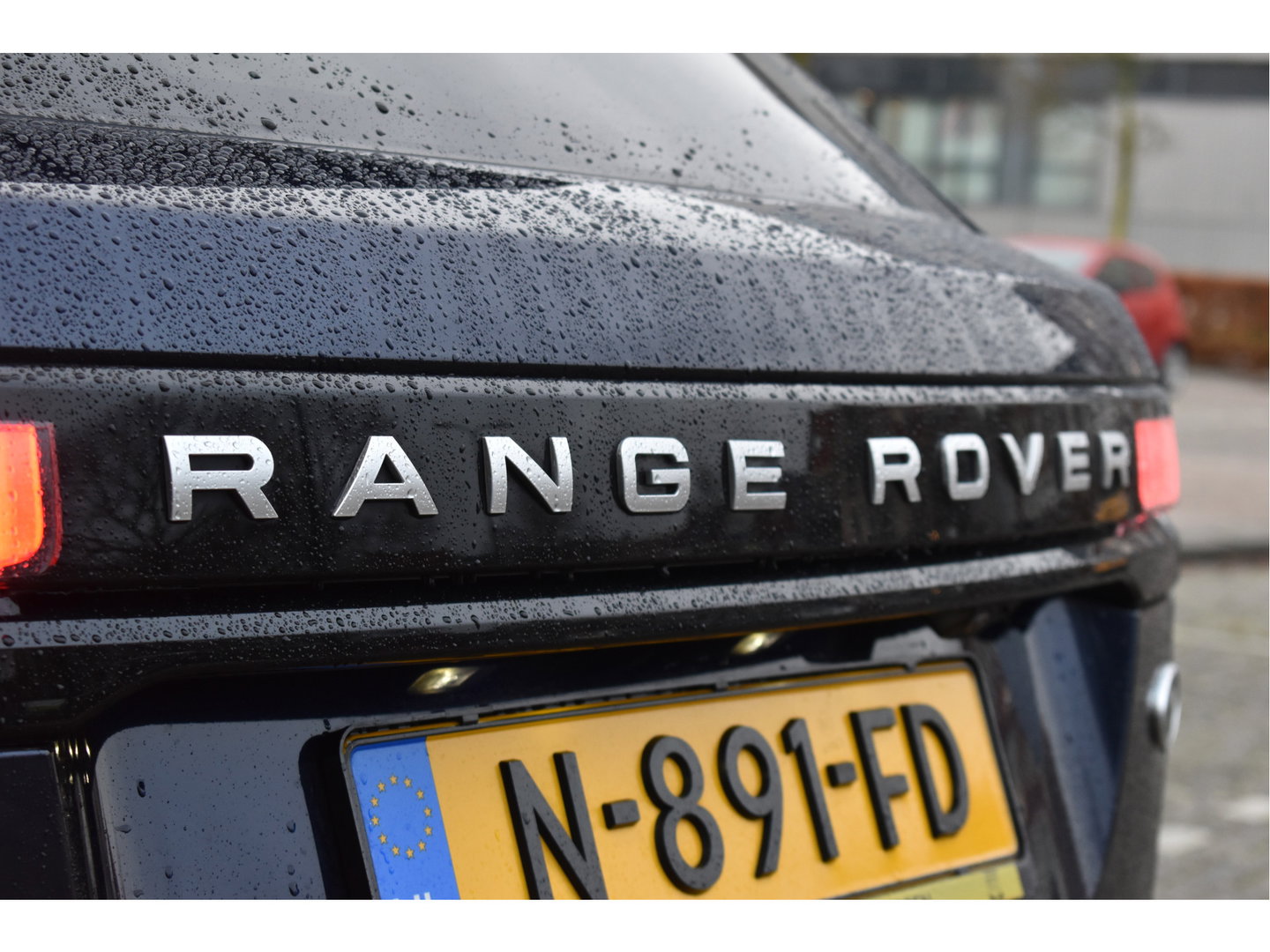 Land Rover Range Rover Velar 2.0 P400e 404pk | Open dak | Elekt.trekhaak | 360 gr. camera | Keyless | Elektr.stoelen Memory | Full LED