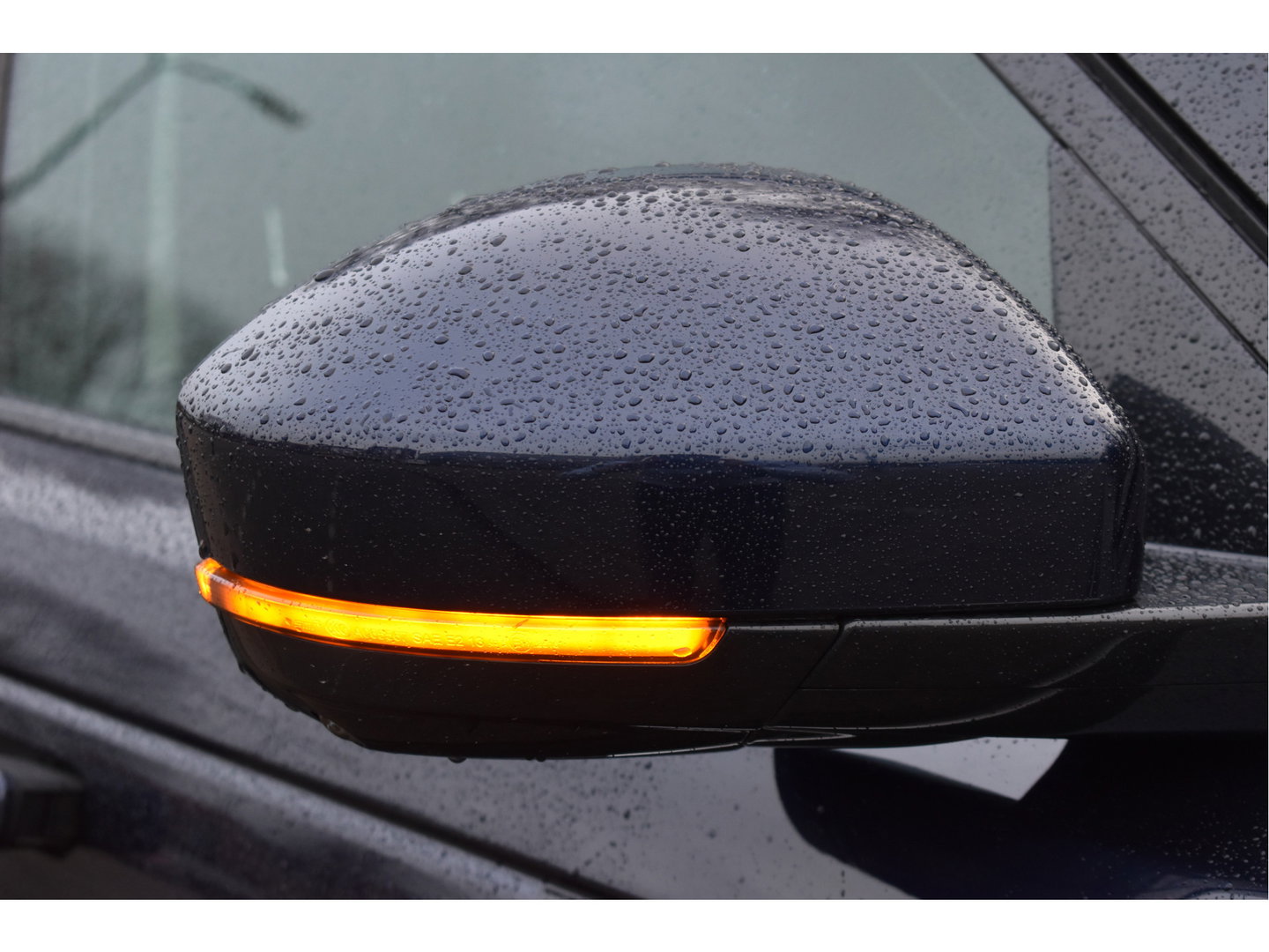 Land Rover Range Rover Velar 2.0 P400e 404pk | Open dak | Elekt.trekhaak | 360 gr. camera | Keyless | Elektr.stoelen Memory | Full LED