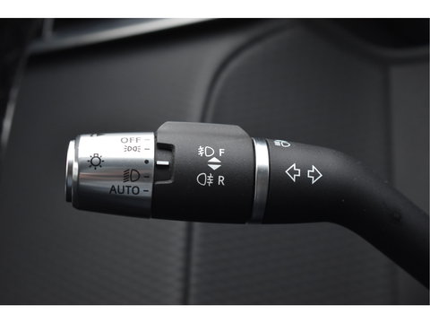 Land Rover Range Rover Velar 2.0 P400e 404pk | Open dak | Elekt.trekhaak | 360 gr. camera | Keyless | Elektr.stoelen Memory | Full LED