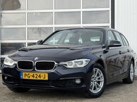 BMW 3 Serie - Touring 318i Executive 136pk | Automaat | Bluetooth | Cruise control | Electronic climate control | LED koplampen | Navigatiesysteem full map | Parkeersensor achter | Dealer onderhouden!
