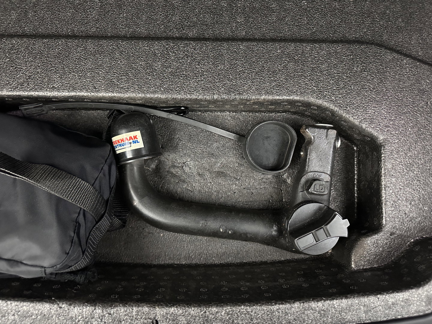 Jaguar I-PACE EV400 First Edition 90 kWh AWD {SOH-99%} Aut. *PANO | LEATHER | MATRIX-LED | MERIDIAN | TOPVIEW | BLINDSPOT | MEMORY-PACK | DIGI-COCKPIT | KEYLESS | HEAD-UP | NAVI-FULLMAP | HEATED-SPORTSEATS | DAB+ | AMBIENTLIGHT | PRIVACYGLASS | T