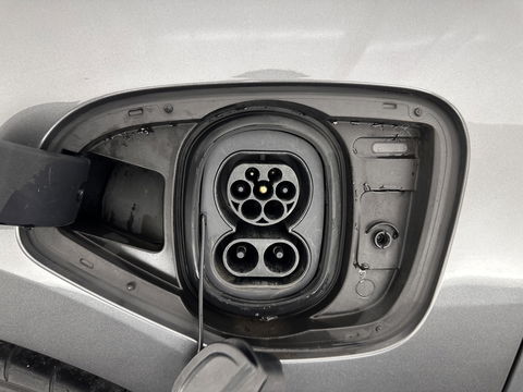 Jaguar I-PACE EV400 First Edition 90 kWh AWD {SOH-99%} *PANO | LEATHER | MATRIX-LED | MERIDIAN | TOPVIEW | BLINDSPOT | MEMORY-PACK | DIGI-COCKPIT | KEYLESS | HEAD-UP | NAVI-FULLMAP | HEATED-SPORTSEATS | DAB+ | AMBIENTLIGHT | PRIVACYGLASS | TOWBAR