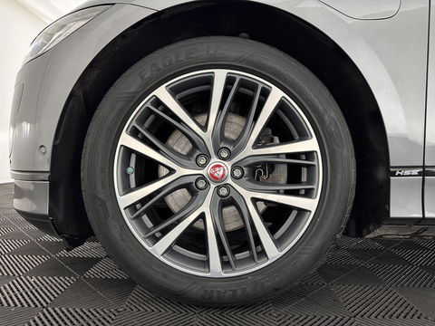 Jaguar I-PACE EV400 First Edition 90 kWh AWD {SOH-99%} *PANO | LEATHER | MATRIX-LED | MERIDIAN | TOPVIEW | BLINDSPOT | MEMORY-PACK | DIGI-COCKPIT | KEYLESS | HEAD-UP | NAVI-FULLMAP | HEATED-SPORTSEATS | DAB+ | AMBIENTLIGHT | PRIVACYGLASS | TOWBAR