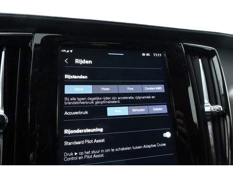 Volvo V90 2.0 T8 Plug-in hybrid AWD Ultra Dark | Luchtvering | 360 Camera | gelaagd glas | H&K audio | ACC | Blis | Pano |