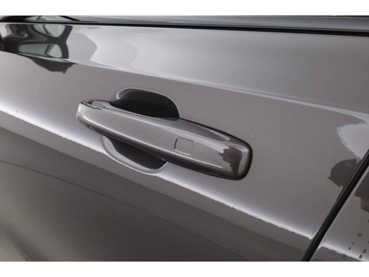 Volvo V90 2.0 T8 Plug-in hybrid AWD Ultra Dark | Luchtvering | 360 Camera | gelaagd glas | H&K audio | ACC | Blis | Pano |