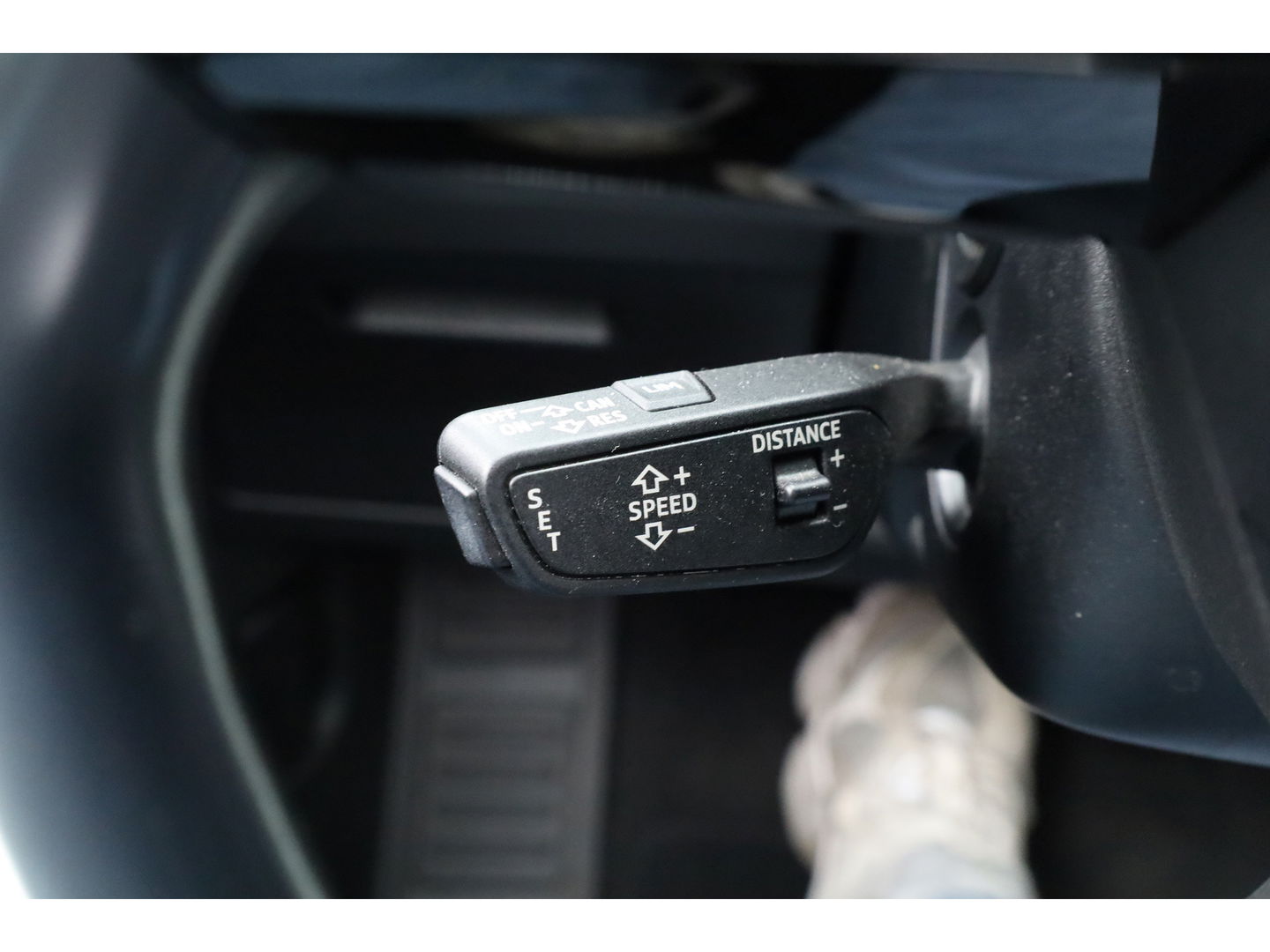 Audi e-tron e-tron 55 quattro advanced Pro Line Plus 95 kWh | SOH 97% | Pano | Soft Close | HUD | Luchtvering | B&O Audio | Leder | 360cam | 22''