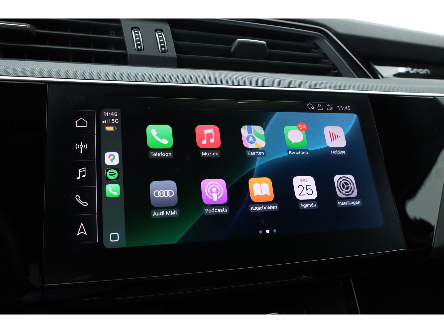 Audi e-tron e-tron 55 quattro advanced Pro Line Plus 95 kWh | SOH 97% | Pano | Soft Close | HUD | Luchtvering | B&O Audio | Leder | 360cam | 22''