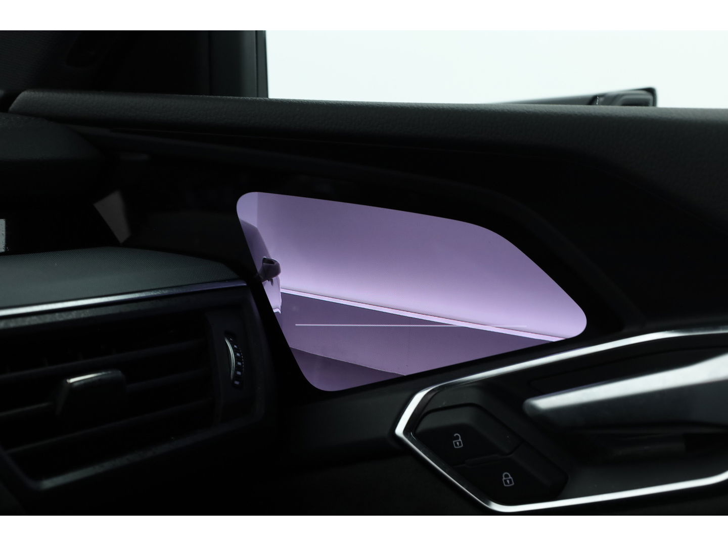 Audi e-tron e-tron 55 quattro advanced Pro Line Plus 95 kWh | SOH 97% | Pano | Soft Close | HUD | Luchtvering | B&O Audio | Leder | 360cam | 22''