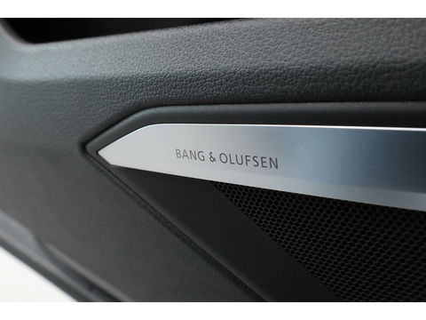Audi e-tron e-tron 55 quattro advanced Pro Line Plus 95 kWh | SOH 97% | Pano | Soft Close | HUD | Luchtvering | B&O Audio | Leder | 360cam | 22''
