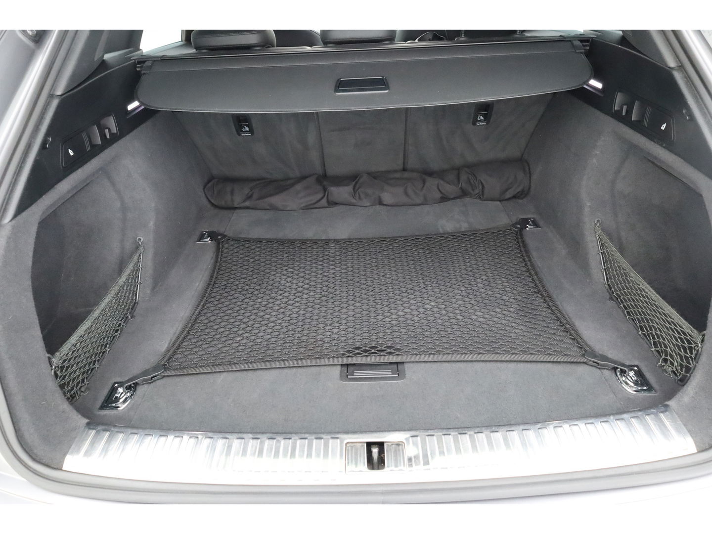 Audi e-tron e-tron 55 quattro advanced Pro Line Plus 95 kWh | SOH 97% | Pano | Soft Close | HUD | Luchtvering | B&O Audio | Leder | 360cam | 22''