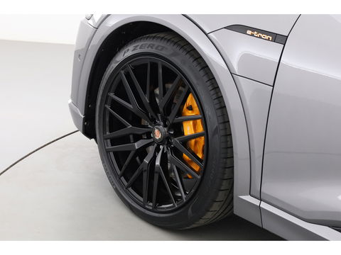 Audi e-tron e-tron 55 quattro advanced Pro Line Plus 95 kWh | SOH 97% | Pano | Soft Close | HUD | Luchtvering | B&O Audio | Leder | 360cam | 22''