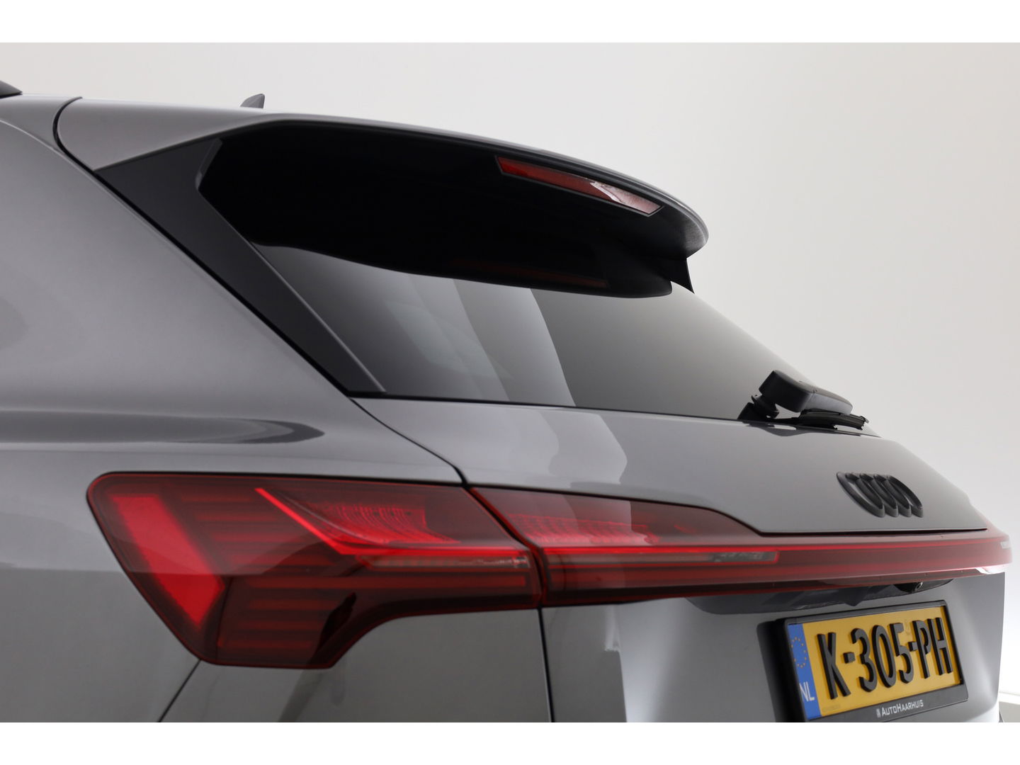 Audi e-tron e-tron 55 quattro advanced Pro Line Plus 95 kWh | SOH 97% | Pano | Soft Close | HUD | Luchtvering | B&O Audio | Leder | 360cam | 22''