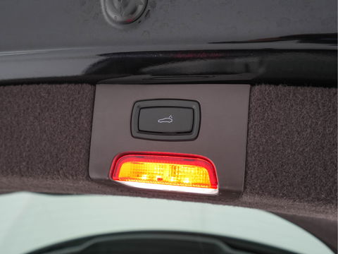 Porsche Cayenne 4.2 D S Aut. *PANO | LEATHER | XENON | MEMORY-PACK | BOSE-SURROUND | NAVI-FULLMAP | CAMERA | AIRSUSPENSION | HEATED/COOLED-COMFORTSEATS | PRIVACYGLASS | SHIFTPADDLES | ECC | PDC | CRUISE | TOWBAR | 2