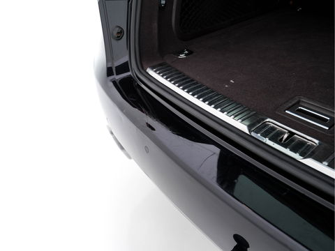 Porsche Cayenne 4.2 D S Aut. *PANO | LEATHER | XENON | MEMORY-PACK | BOSE-SURROUND | NAVI-FULLMAP | CAMERA | AIRSUSPENSION | HEATED/COOLED-COMFORTSEATS | PRIVACYGLASS | SHIFTPADDLES | ECC | PDC | CRUISE | TOWBAR | 2