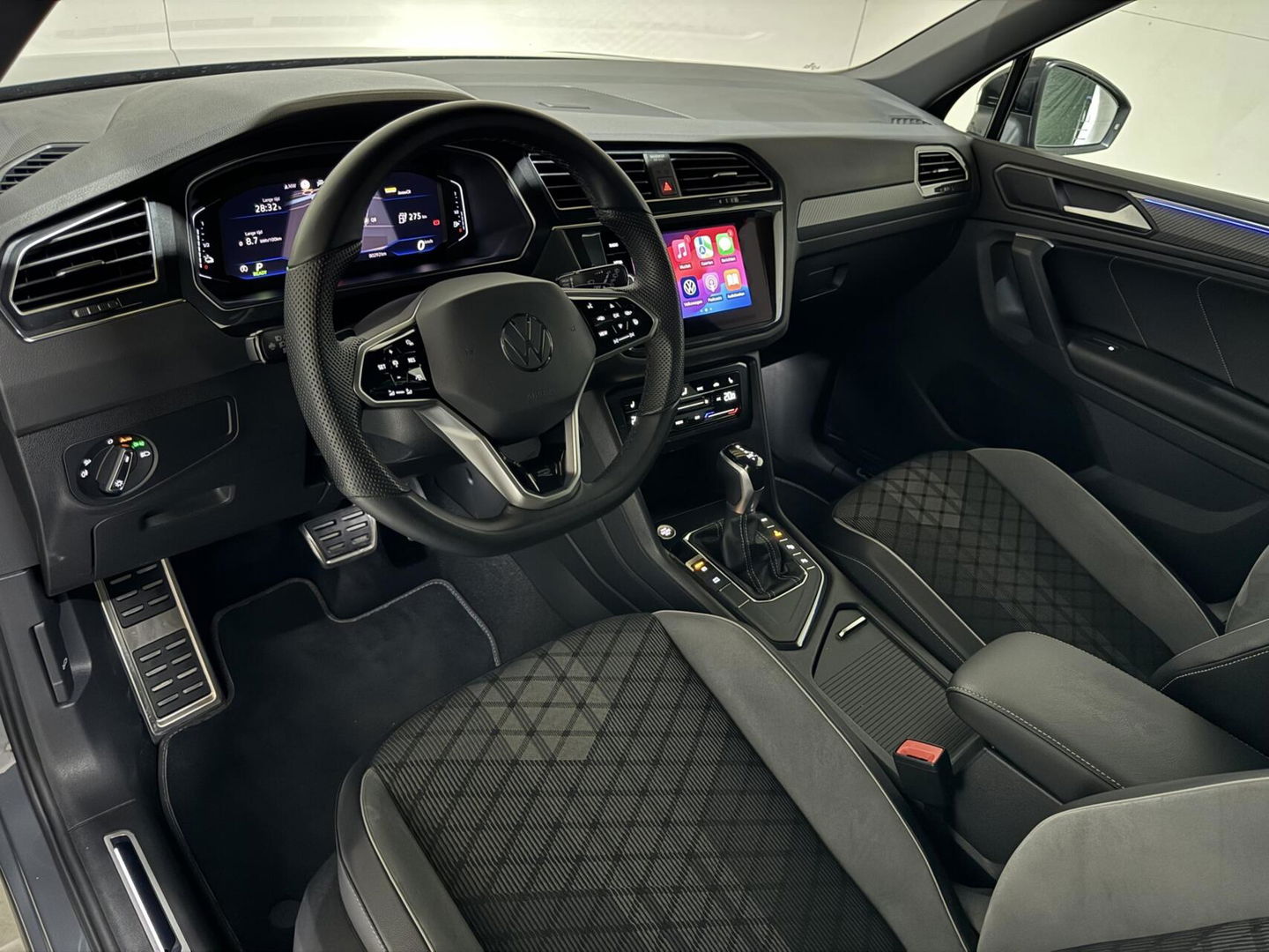 Volkswagen Tiguan 1.4 TSI eHybrid Black Style R-Line Pano Sfeer Trekh.